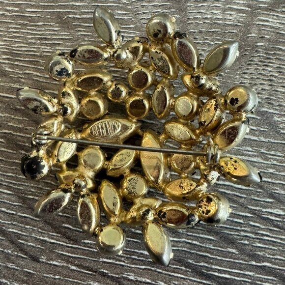 Regency Vintage Gold Tone Metal / Rhinestone Brooch - Picture 3 of 7